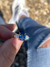 Load image into Gallery viewer, Stunning Royal Blue Ceylon Sapphire and Diamond Ring in 18ct Gold