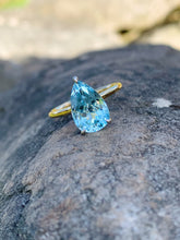Load image into Gallery viewer, Lovely 3.28 Carat, Pear-Shaped Natural Aquamarine Solitaire Ring