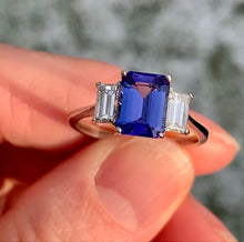 Load image into Gallery viewer, Tanzanite and Diamond Trilogy ring in 18 carat White Gold