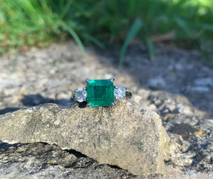 Emerald and Diamond Trilogy Ring in Platinum