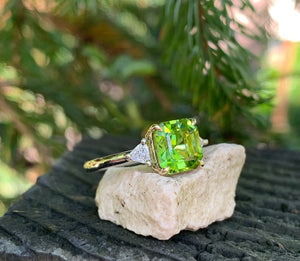 Stunning Asscher Cut Peridot and Diamond Ring in 14ct Yellow and White Gold
